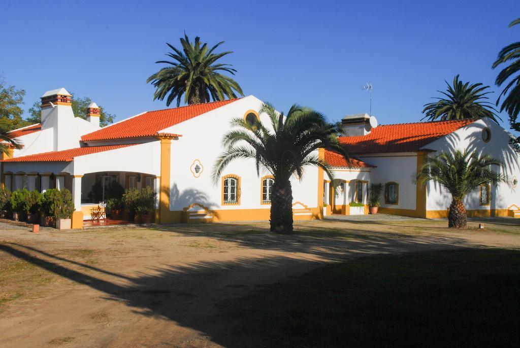 Herdade Da Samarra Hotel Виана до Алентежо Екстериор снимка